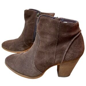 Tesori Women’s Size 7 Brown Suede Western Style Heeled Side Zip Ankles Boots